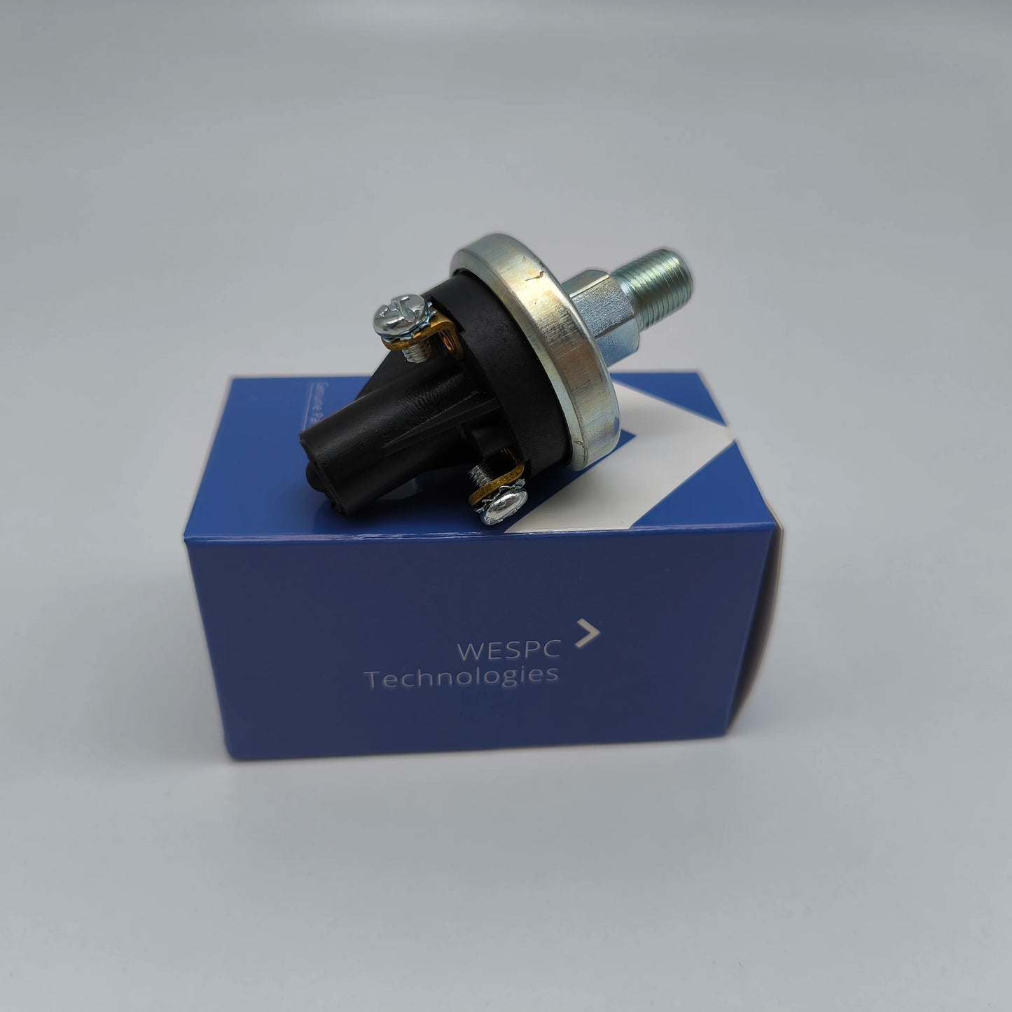 Interruptor de presión de aceite 309-0641-03 309064103 Interruptor de alarma de baja presión de aceite con salida de 3 cables Rosca NPT de 1/8-27