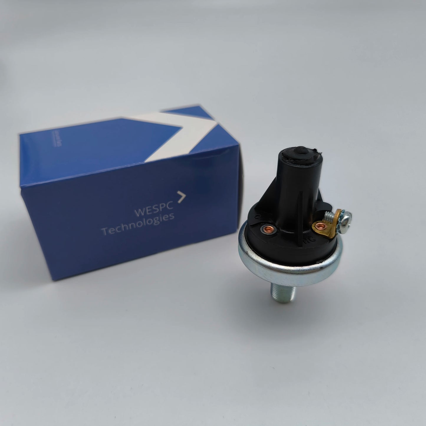 41-6865 مستشعر مفتاح ضغط الزيت WESPC. مناسب لـ Thermo King SL100 SL200 TK2.35 TK3.88 TK3.95 416865 41-0387