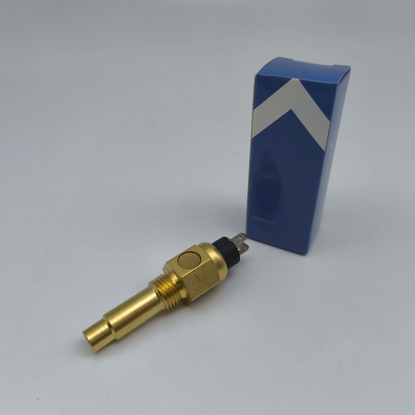 Sensor de temperatura del agua refrigerante M14x1,5 WESPC. Adecuado para camiones Mercedes-Benz Punto de conmutación VDO 100 ℃
