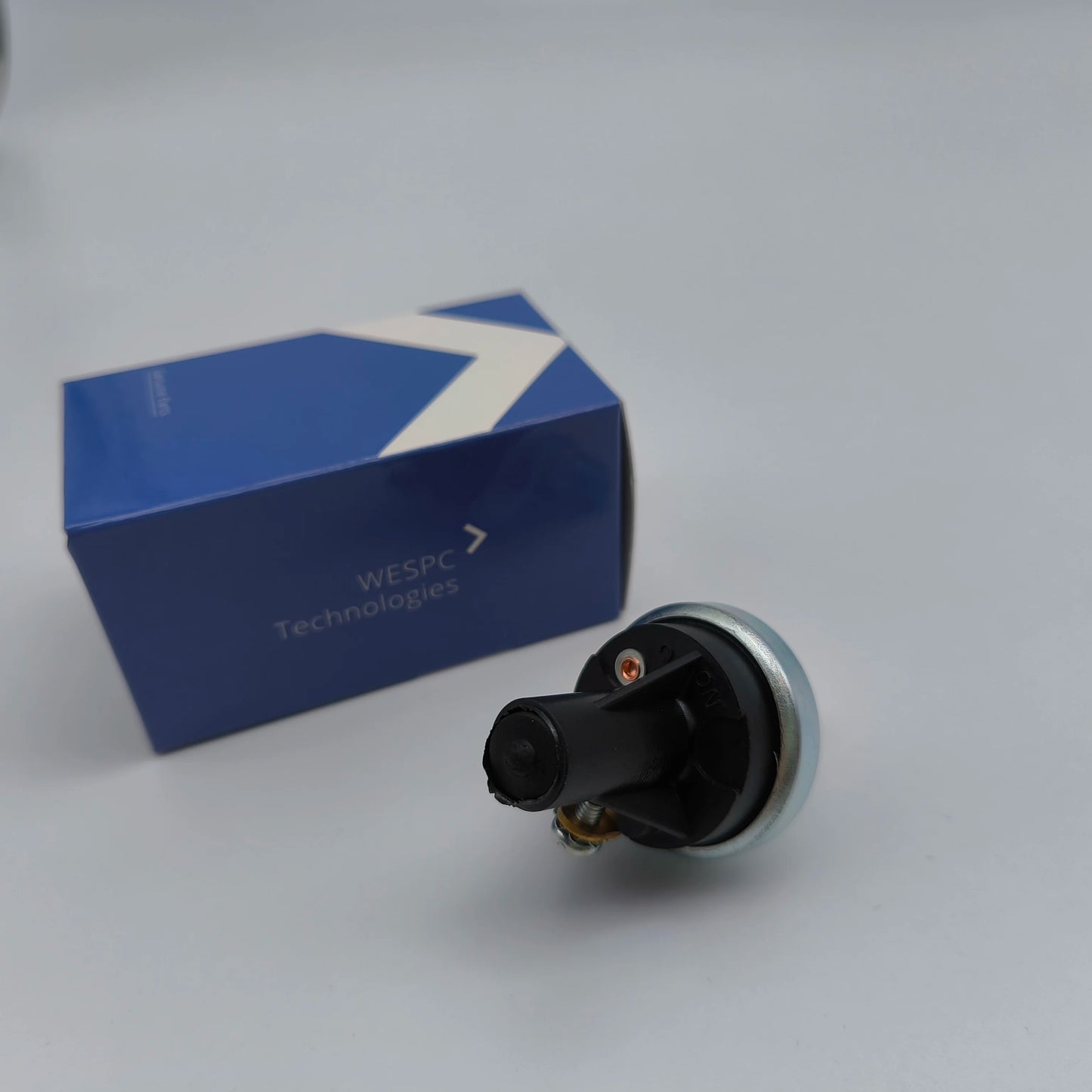 41-6865 مستشعر مفتاح ضغط الزيت WESPC. مناسب لـ Thermo King SL100 SL200 TK2.35 TK3.88 TK3.95 416865 41-0387