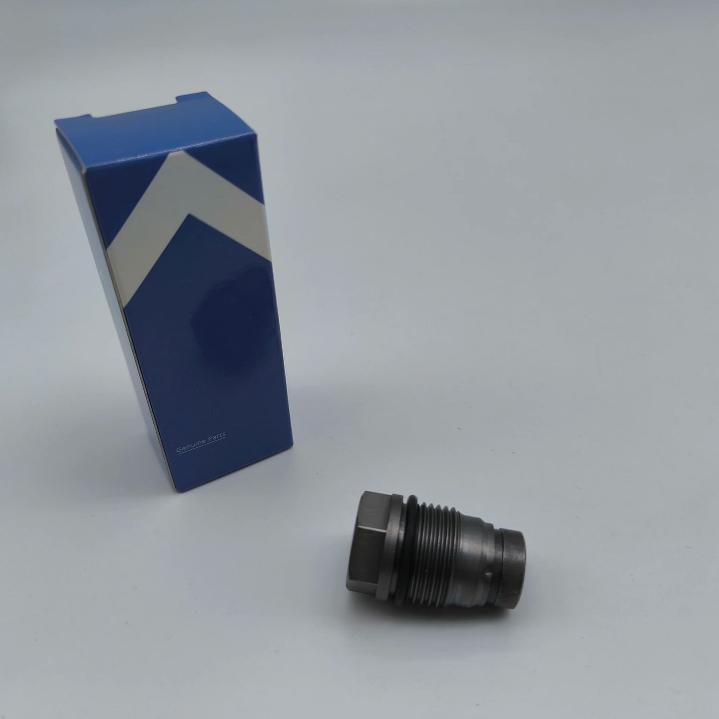 1110010015 Válvula limitadora de alivio de presión de combustible Bomba de inyección de combustible de alta calidad para motor diésel LQIA6S18