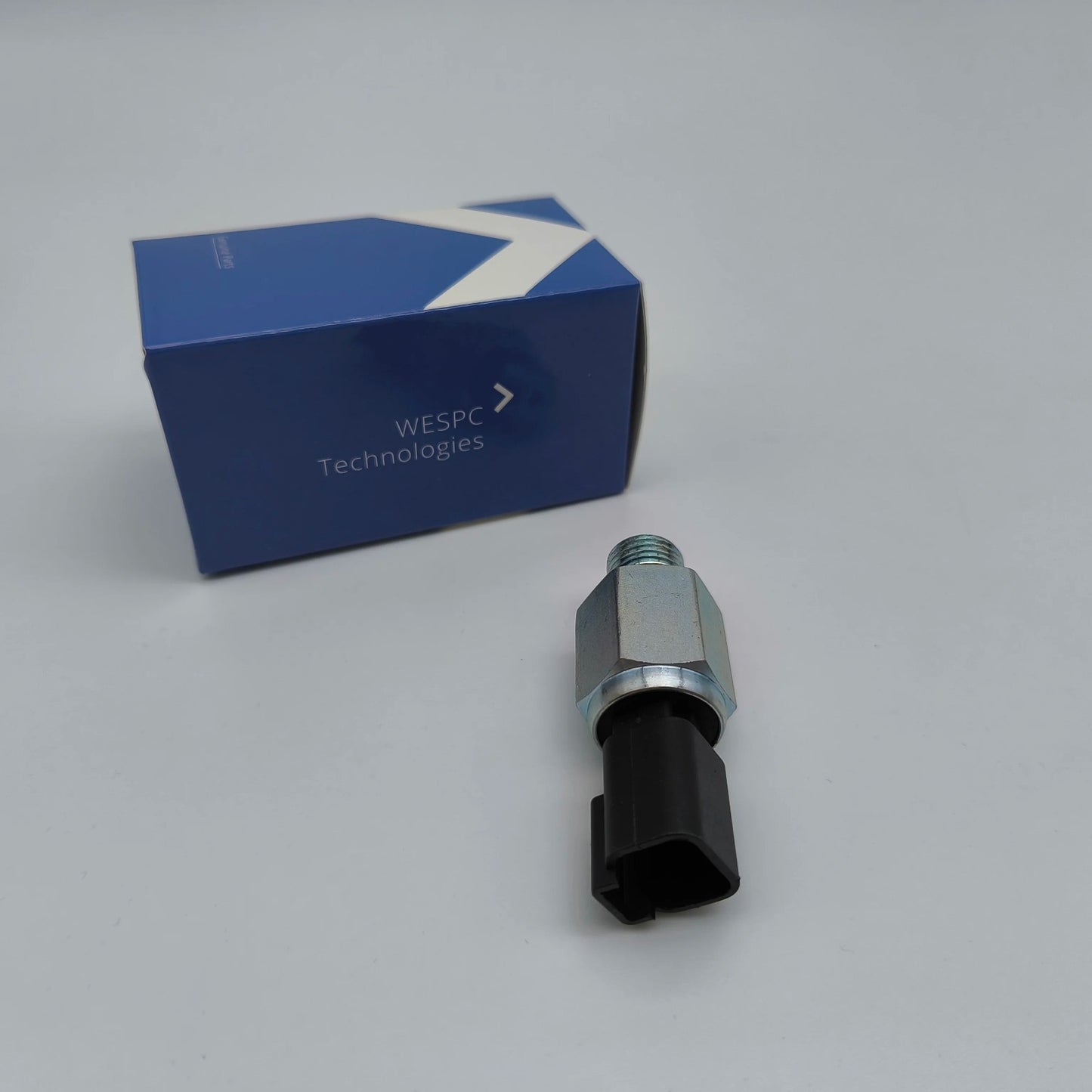 3969395 High quality Oil Pressure Sensor Switch WESPC Suitable for Cummins ISBE ISDE Diesel Engine 2897324
